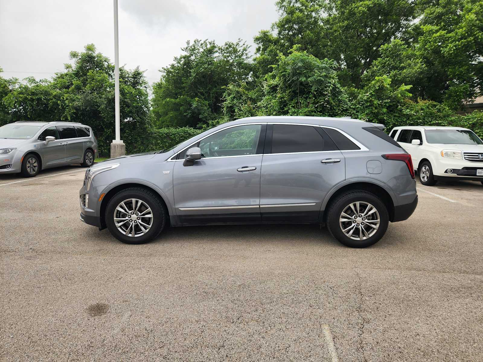 Thumbnail: 2020 Cadillac XT5 - 3