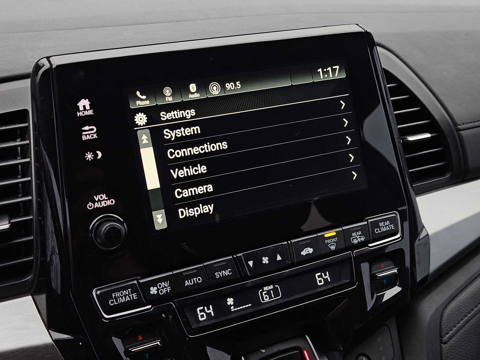 Thumbnail: 2023 Honda Odyssey - 16