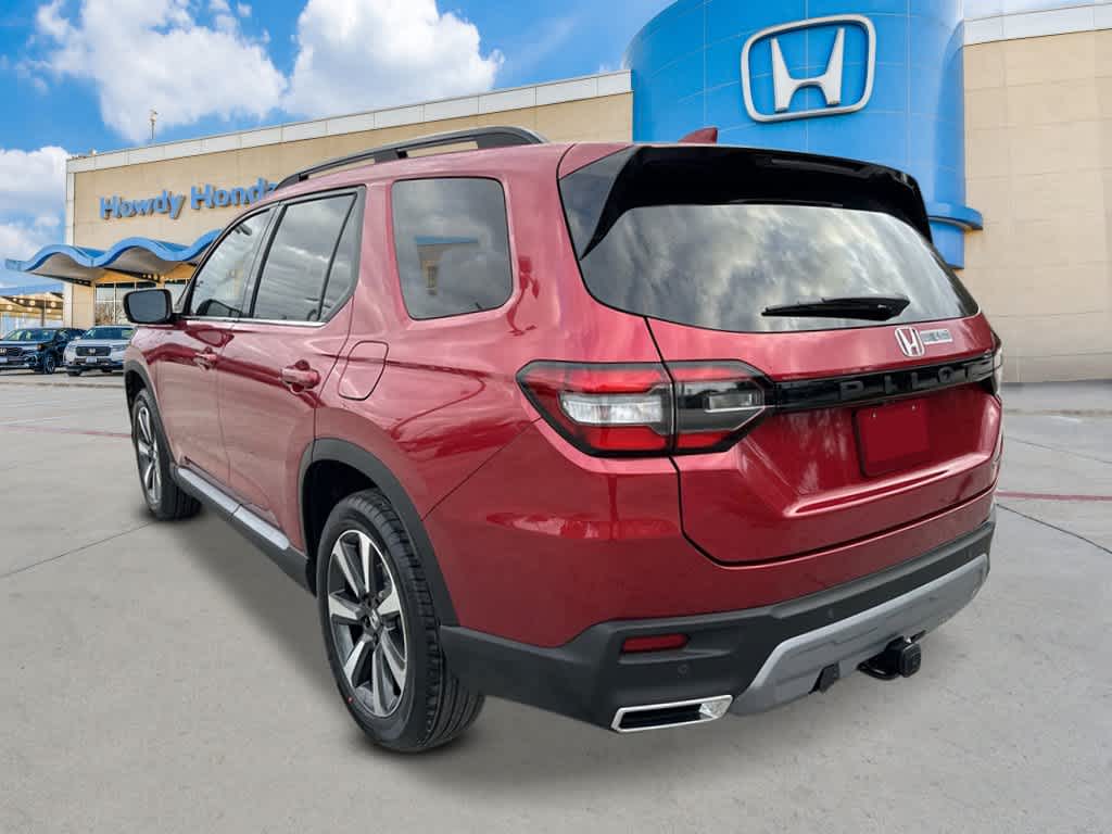 2025 Honda Pilot Touring photo 2
