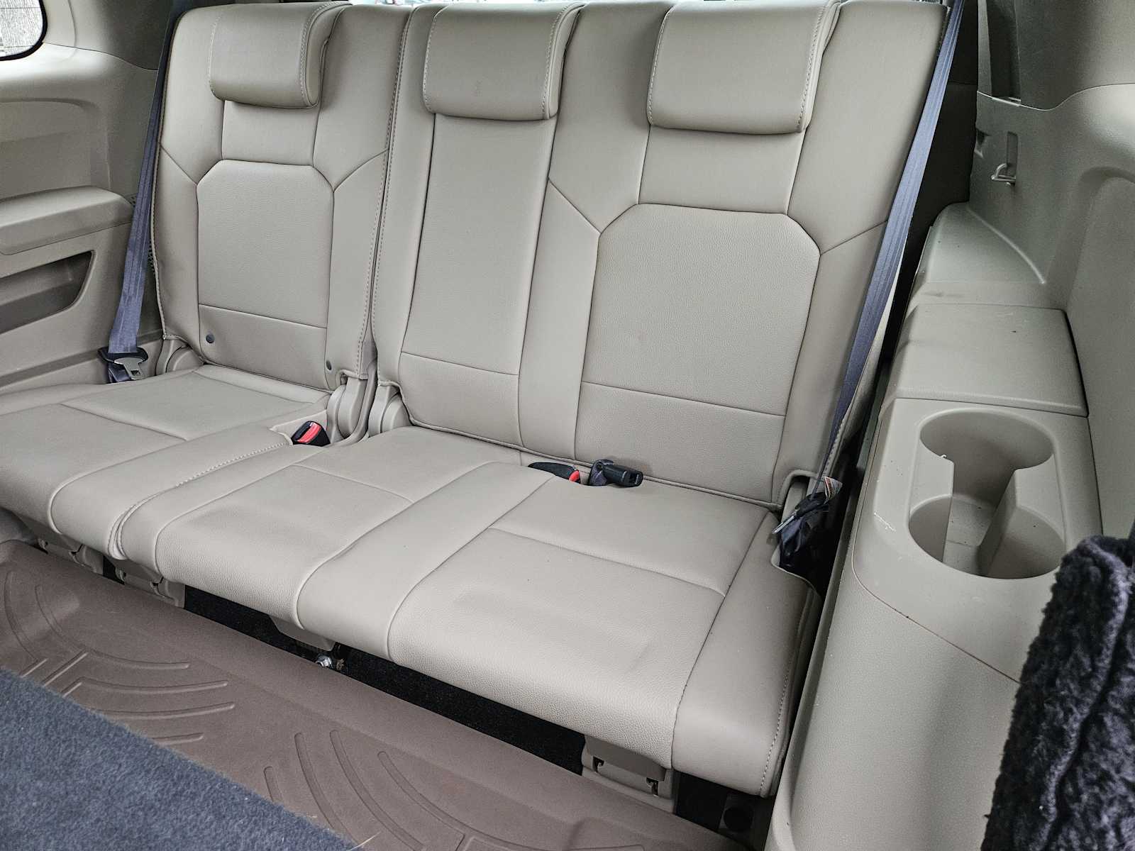 Thumbnail: 2011 Honda Pilot - 29