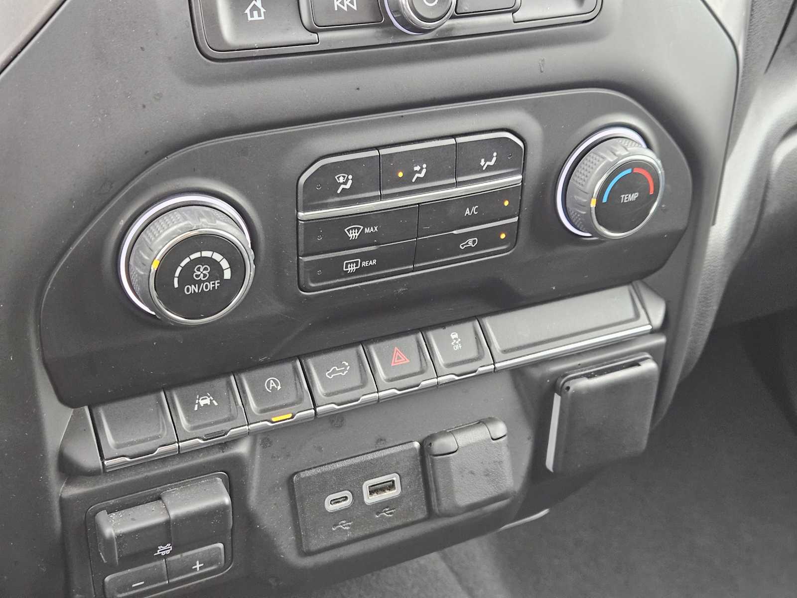 Thumbnail: 2023 Chevrolet Silverado 1500 - 19