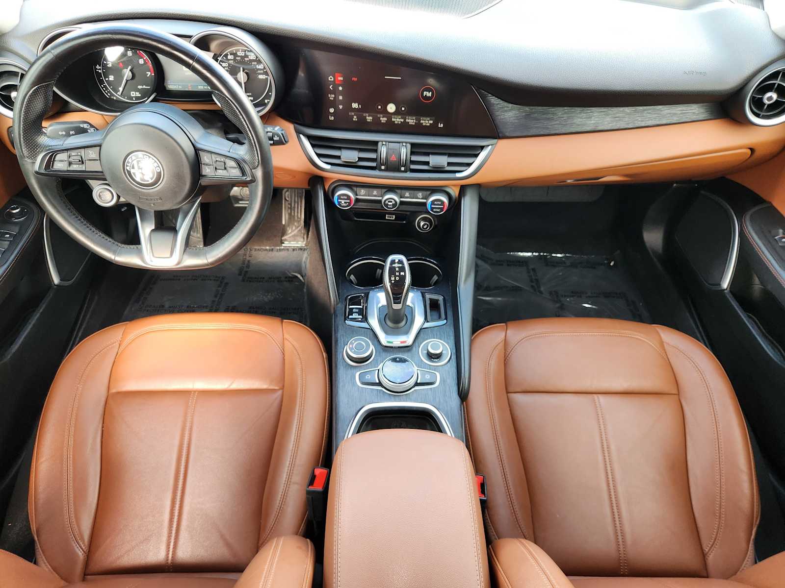 Thumbnail: 2020 Alfa Romeo Giulia - 24
