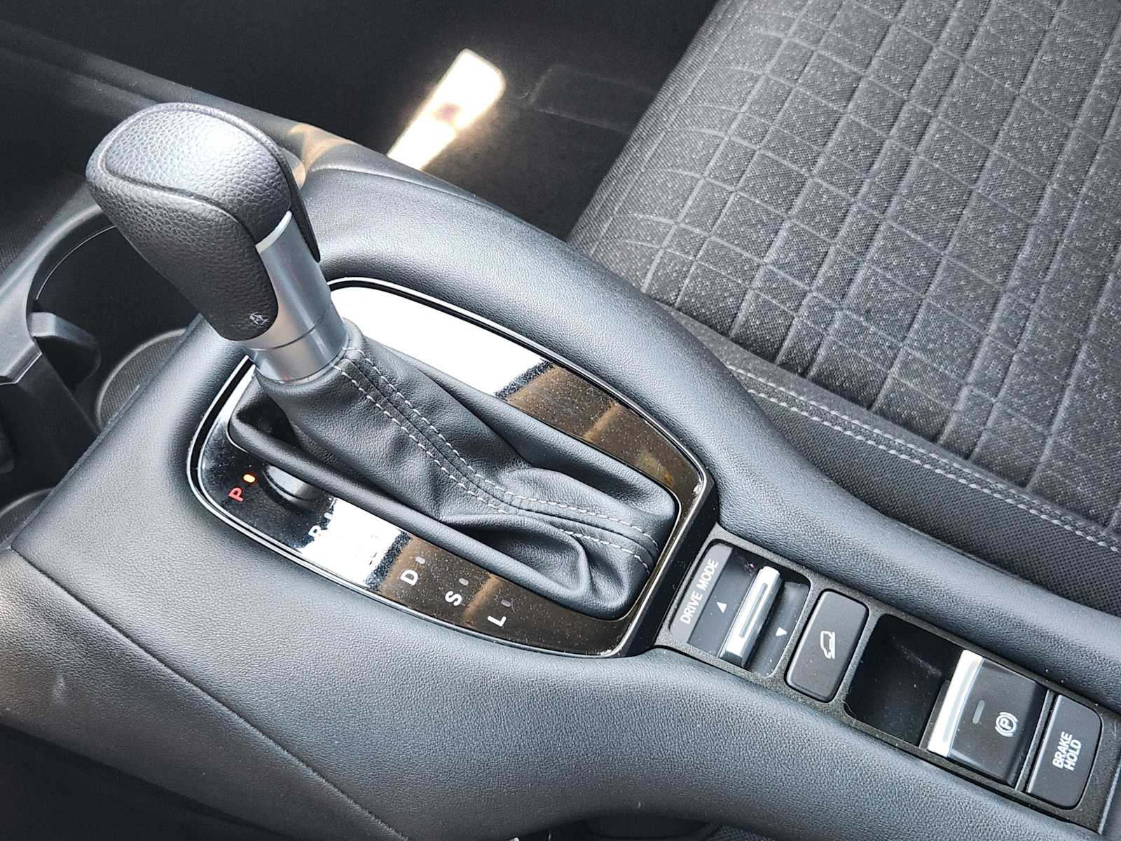 Thumbnail: 2023 Honda HR-V - 20