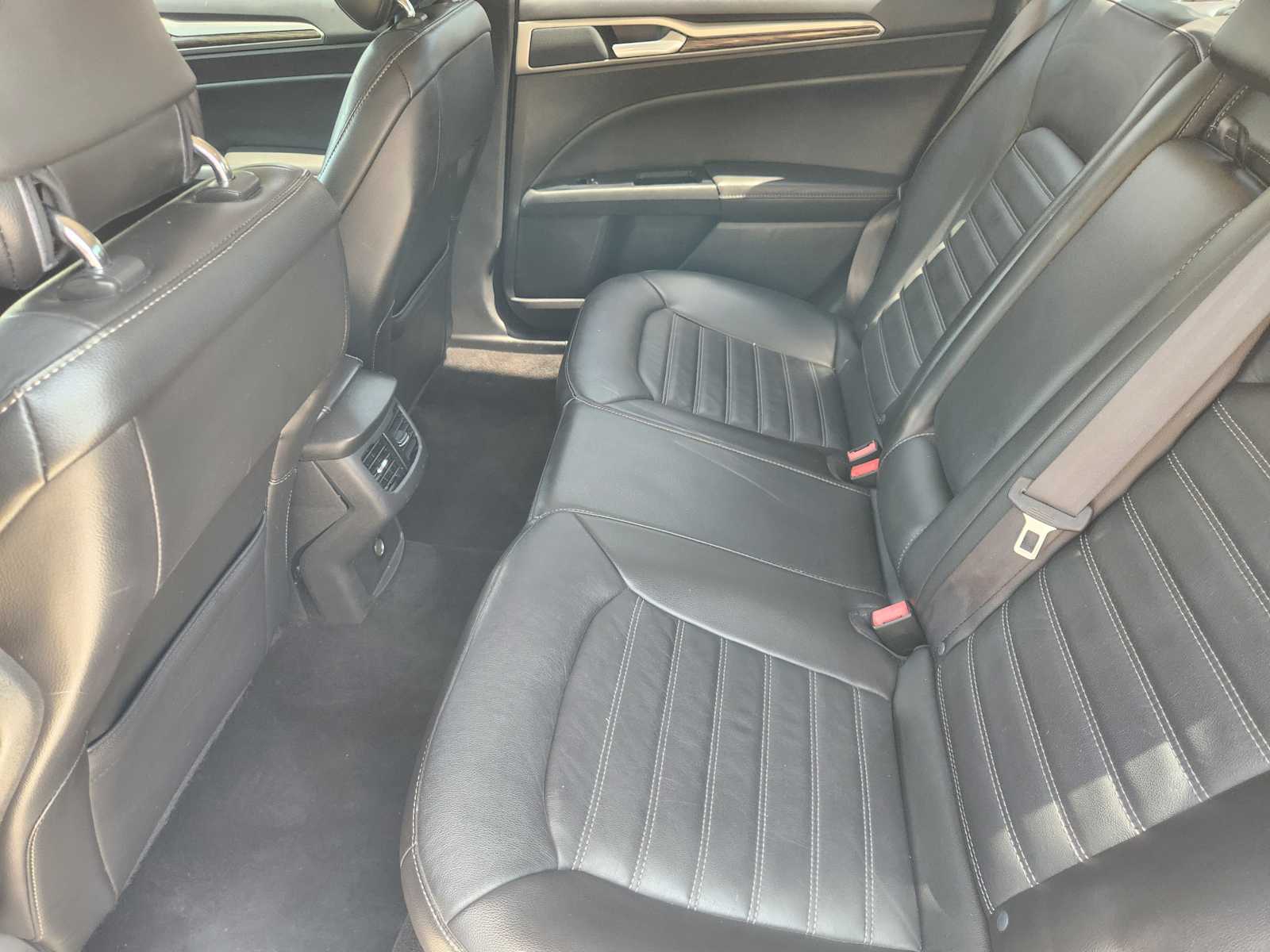 Thumbnail: 2014 Ford Fusion - 28