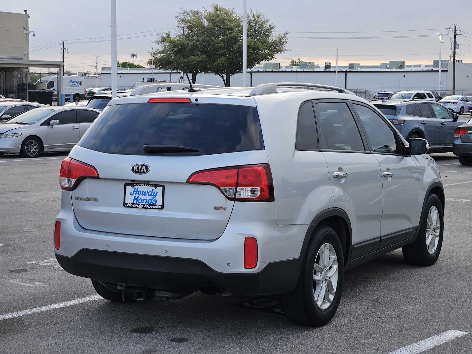 Thumbnail: 2015 Kia Sorento - 6