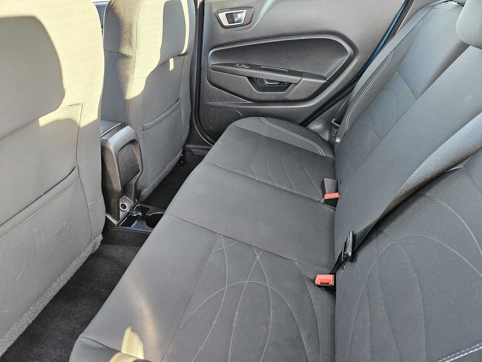 Thumbnail: 2016 Ford Fiesta - 27