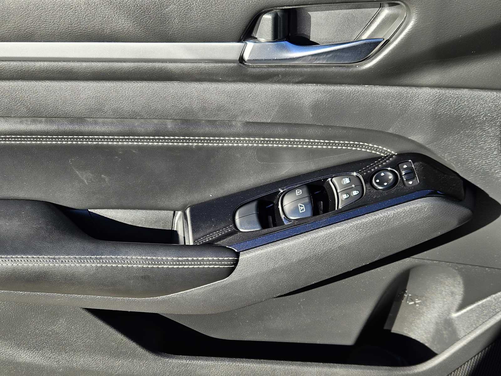 Thumbnail: 2020 Nissan Altima - 22