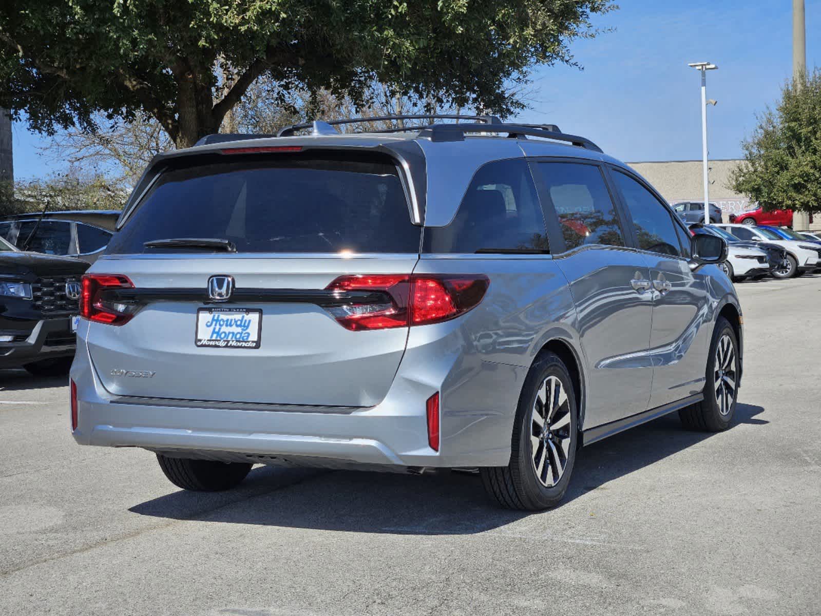 2026 Honda Odyssey EX-L photo 4