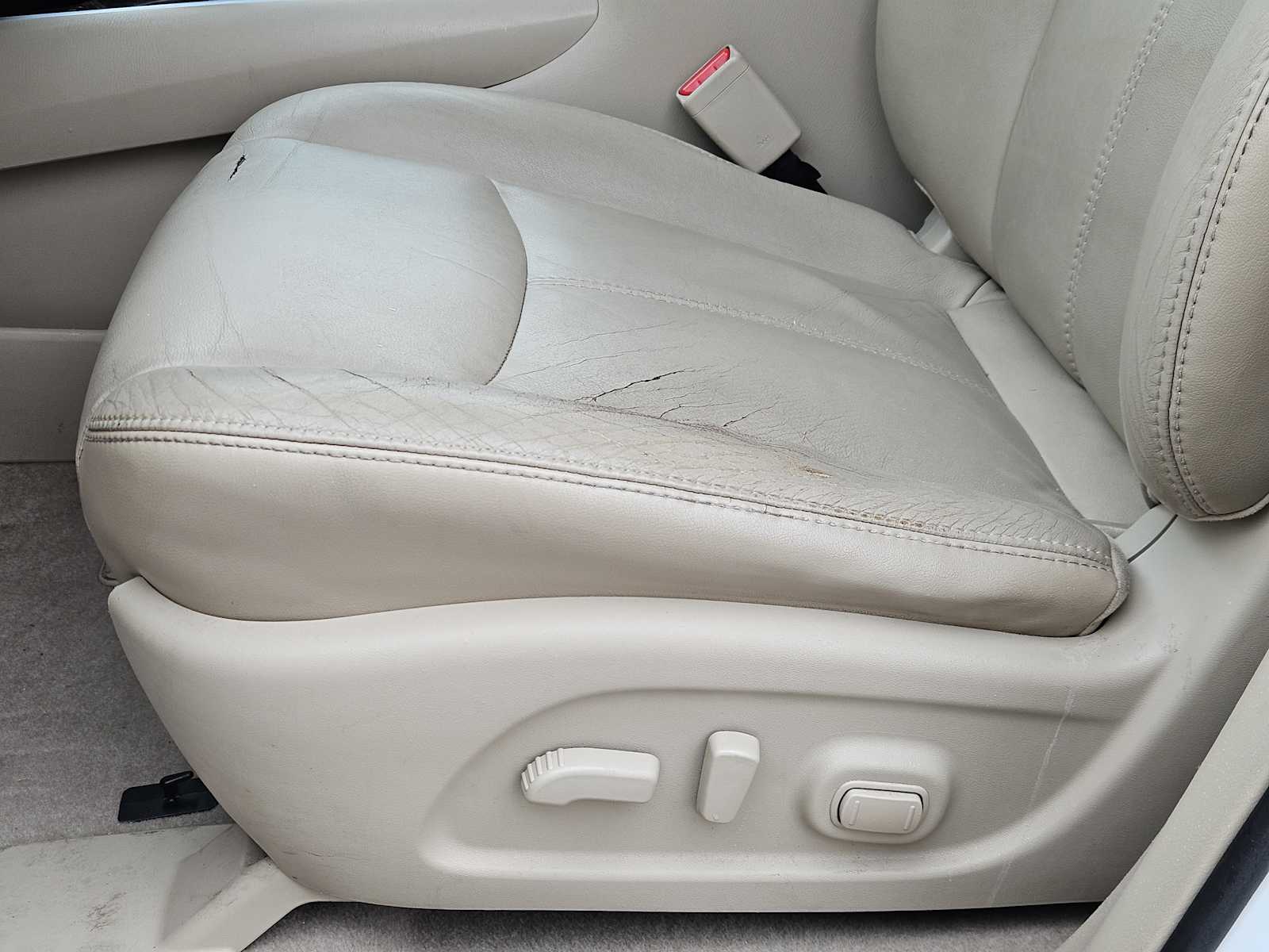 Thumbnail: 2014 Nissan Pathfinder - 23