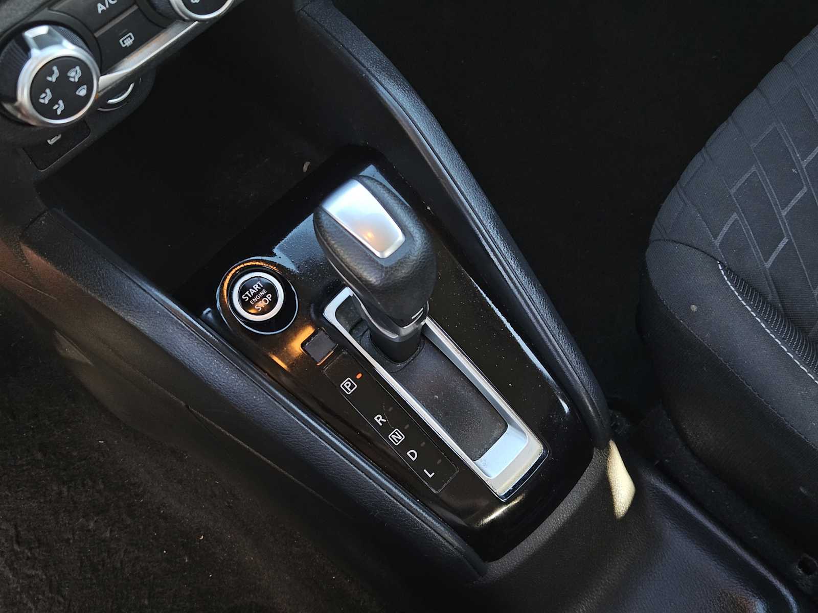 Thumbnail: 2021 Nissan Kicks - 19