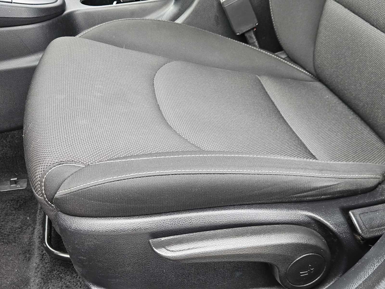 Thumbnail: 2023 Kia Forte - 22