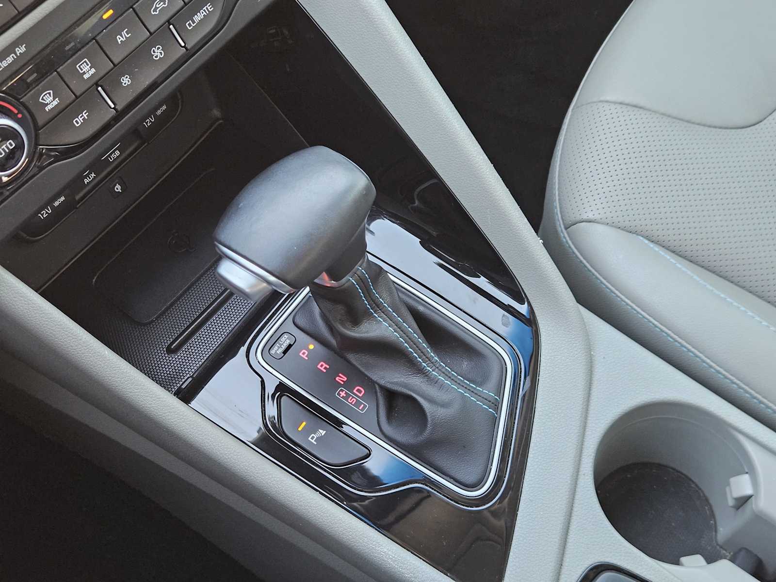 Thumbnail: 2018 Kia Niro - 19