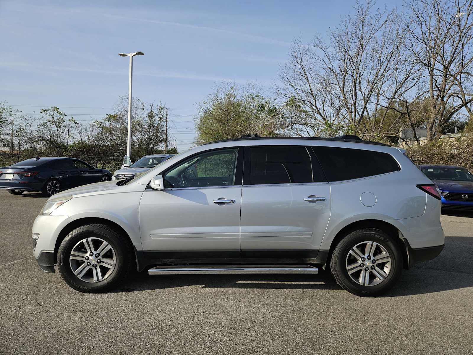 Thumbnail: 2017 Chevrolet Traverse - 4