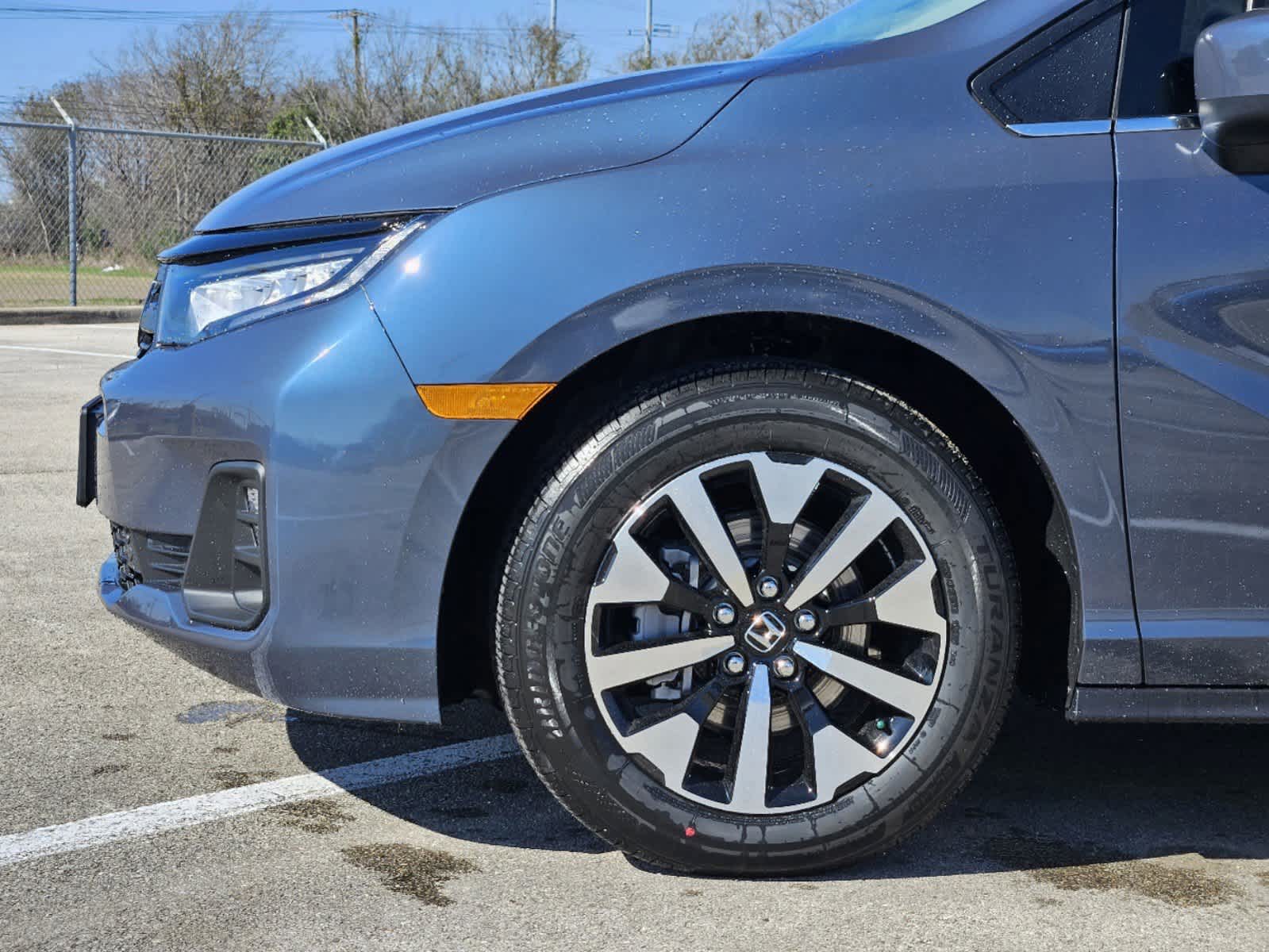 Thumbnail: 2026 Honda Odyssey - 8