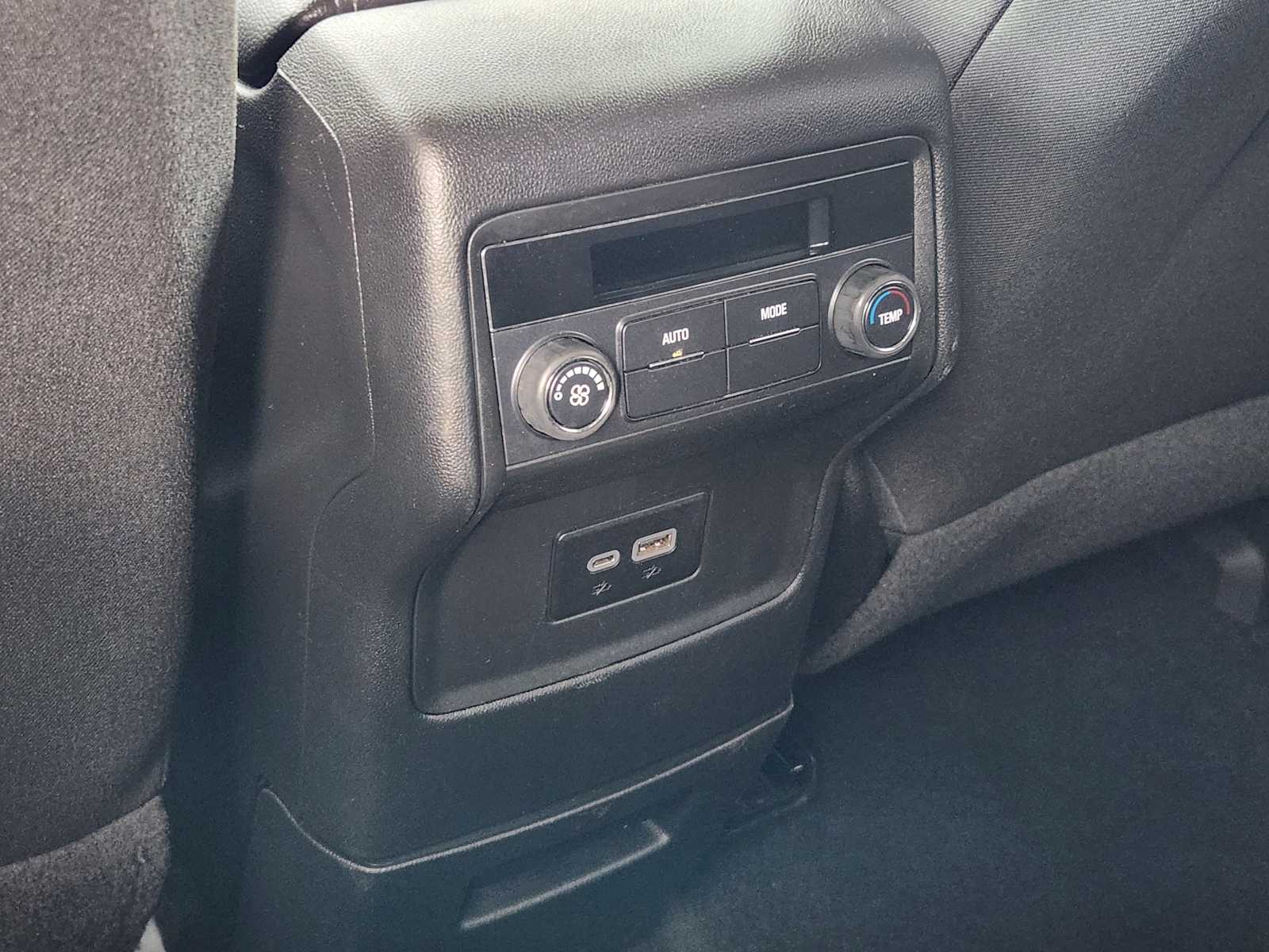 Thumbnail: 2023 GMC Acadia - 29