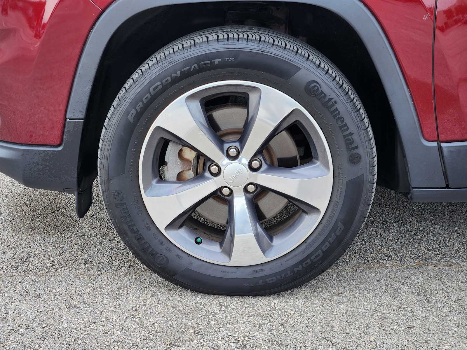 Thumbnail: 2020 Jeep Cherokee - 9