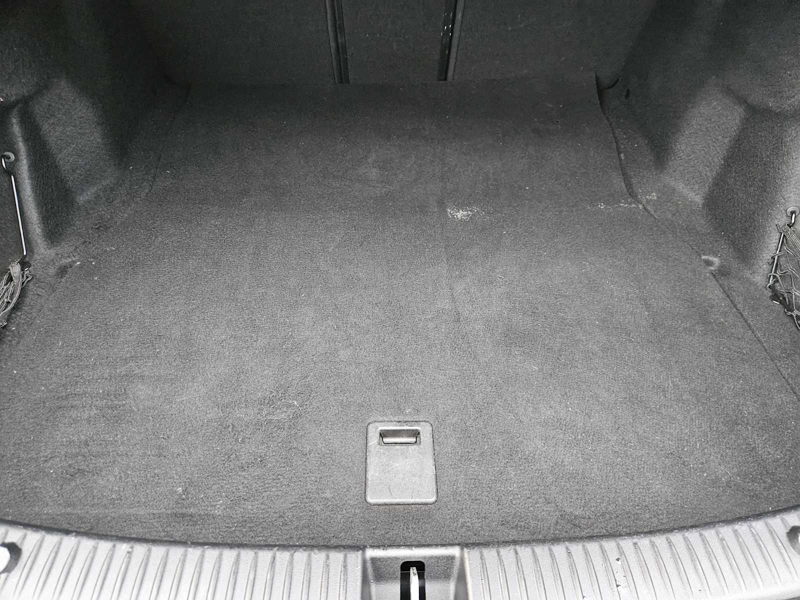 Thumbnail: 2016 Mercedes-Benz C-Class - 28