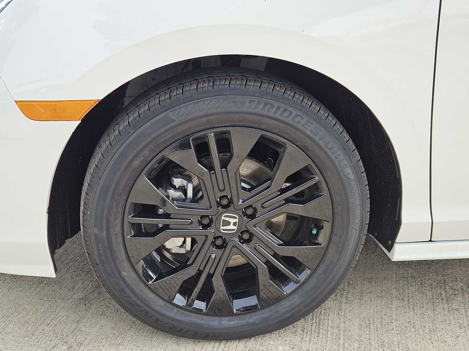 Thumbnail: 2026 Honda Odyssey - 9