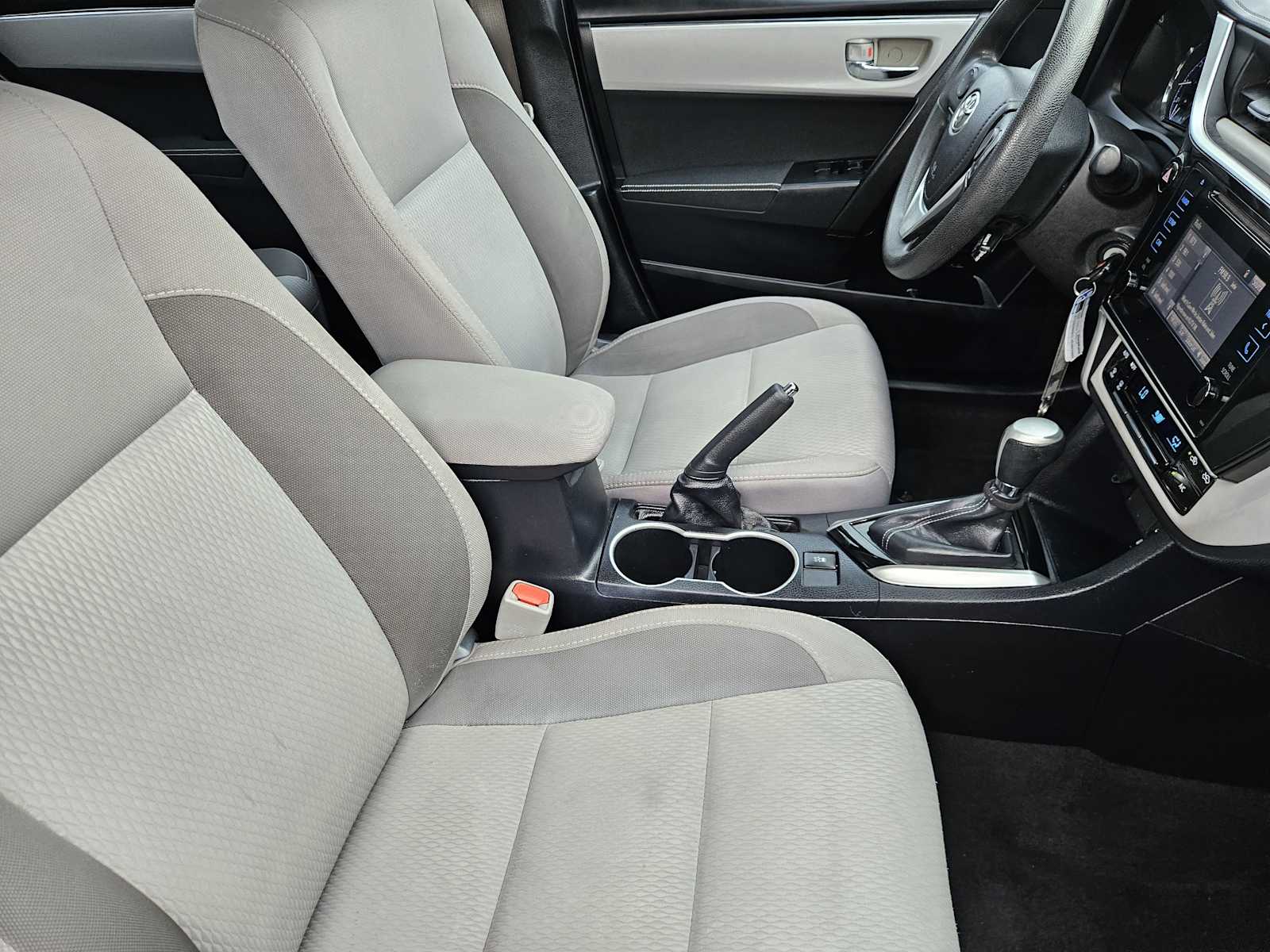 Thumbnail: 2018 Toyota Corolla - 14