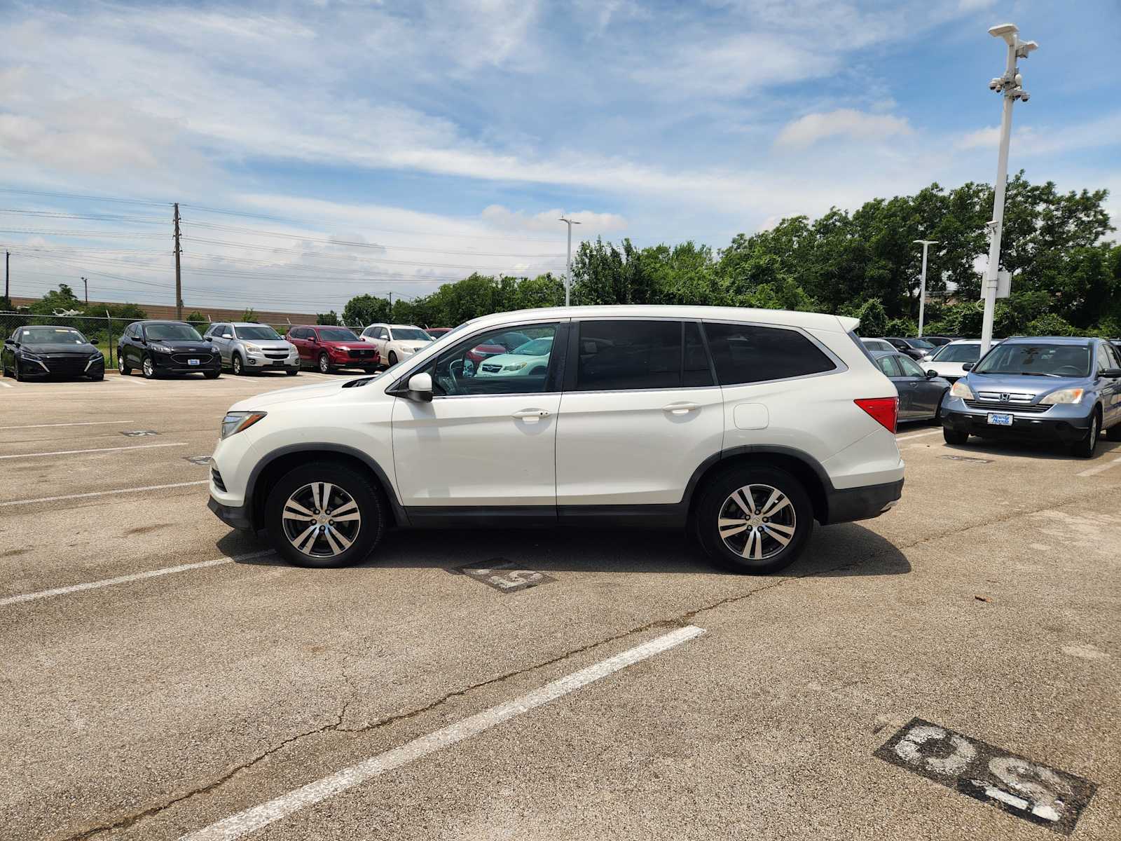 Thumbnail: 2016 Honda Pilot - 4
