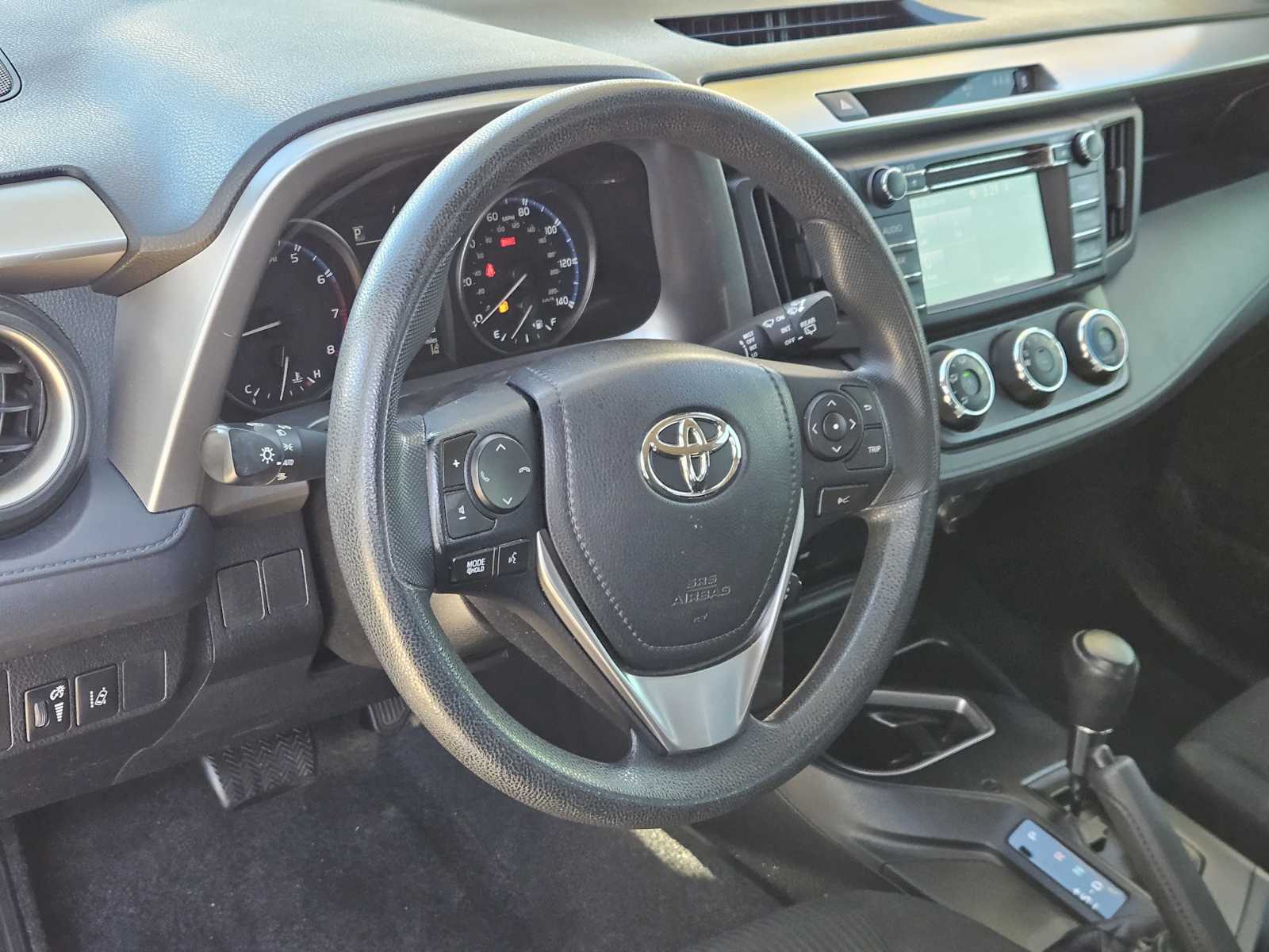 Thumbnail: 2017 Toyota RAV4 - 2