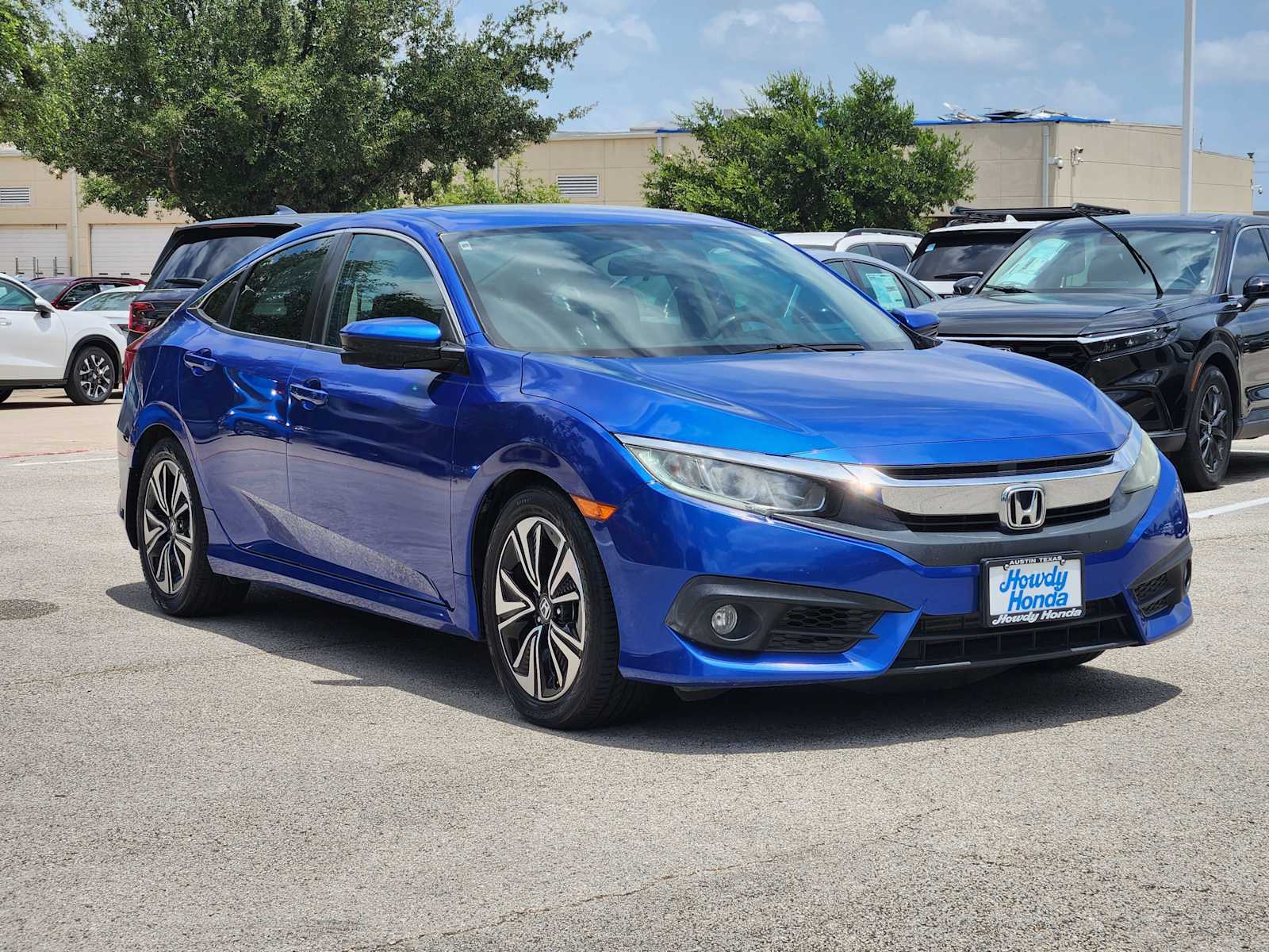 Thumbnail: 2016 Honda Civic - 3