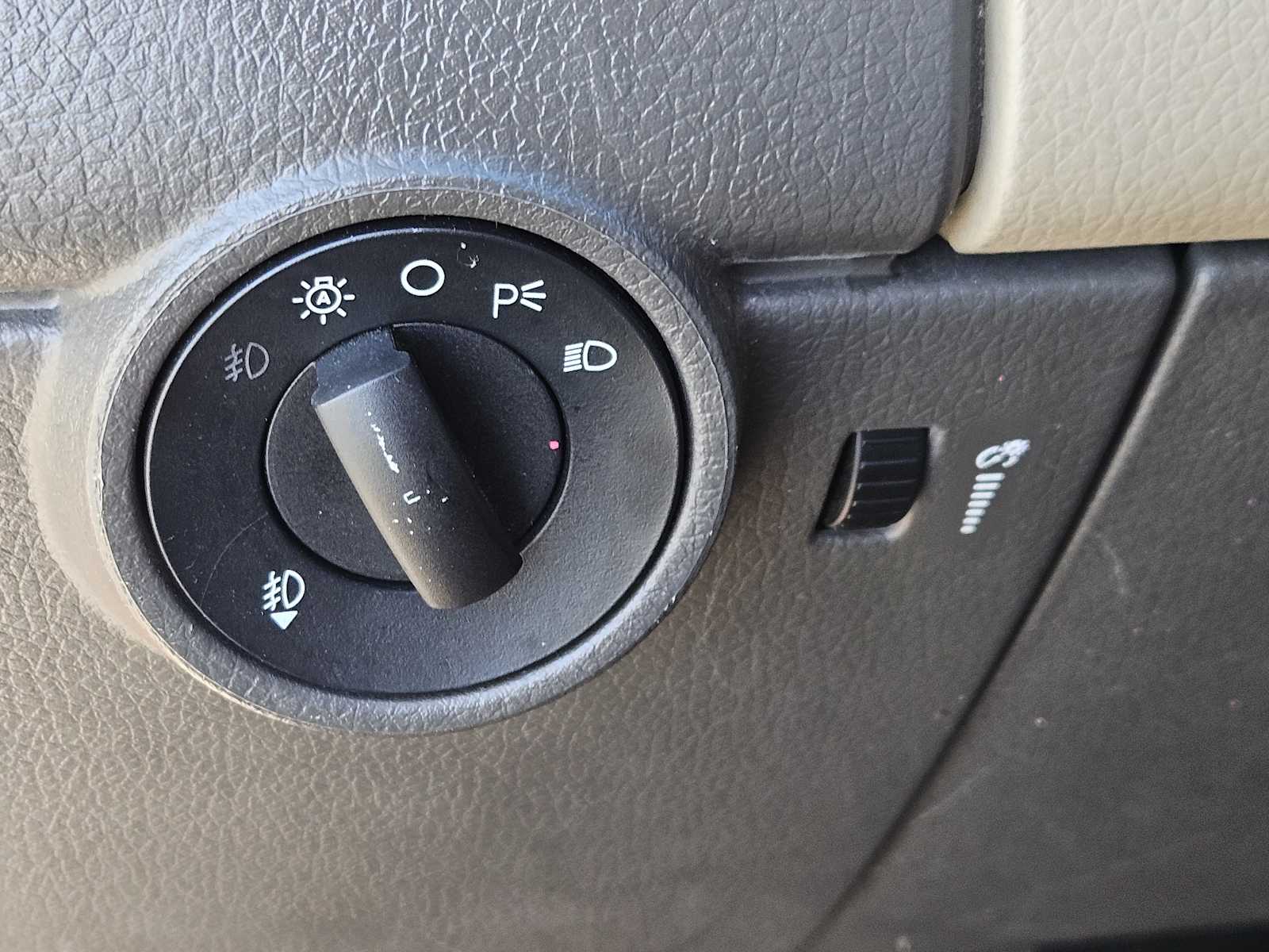 Thumbnail: 2007 Ford Edge - 20