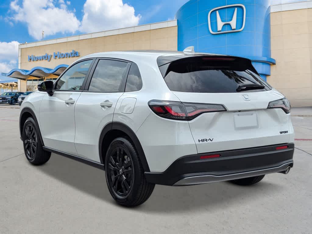 2026 Honda HR-V Sport photo 2