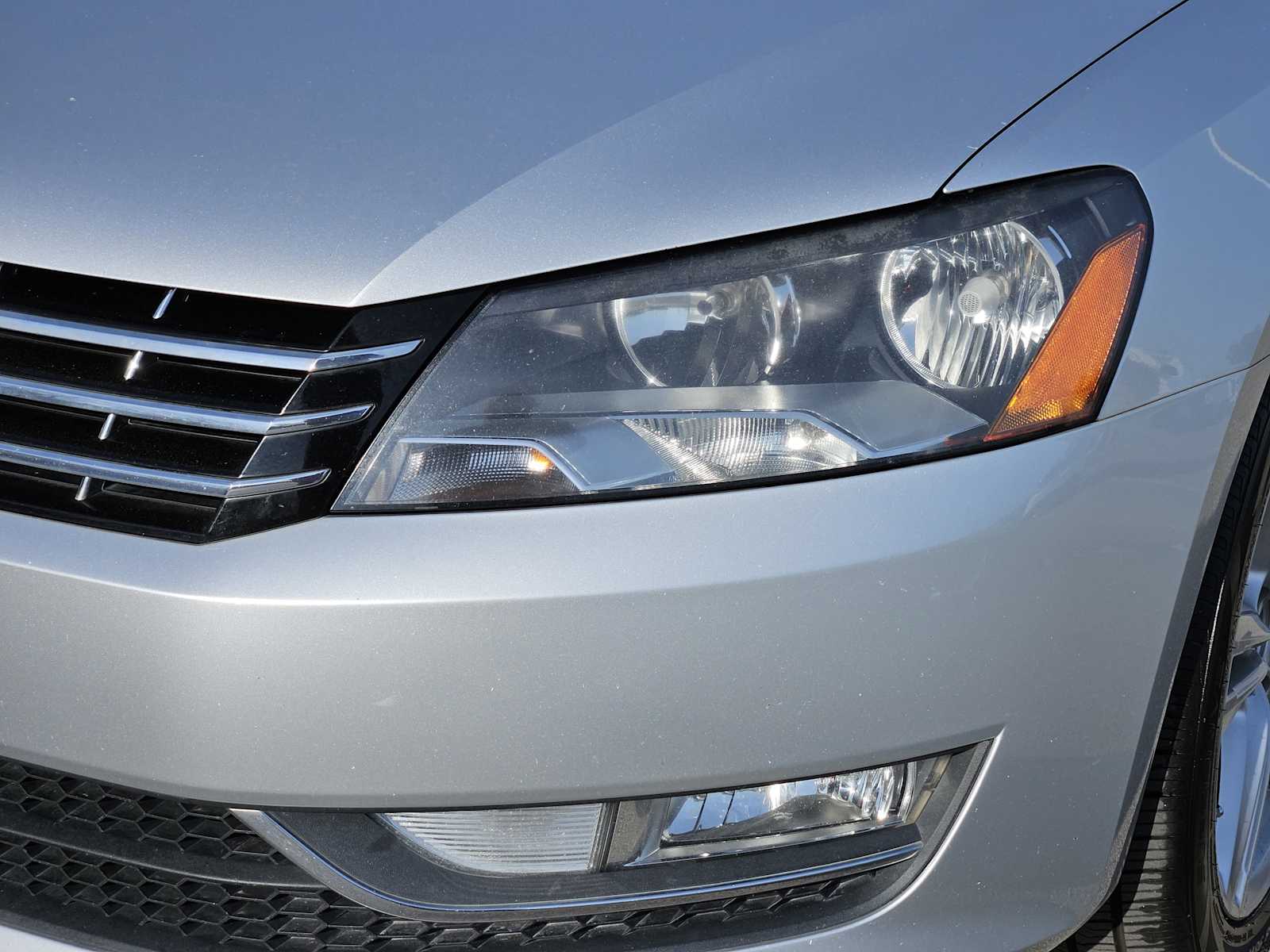 Thumbnail: 2013 Volkswagen Passat - 7