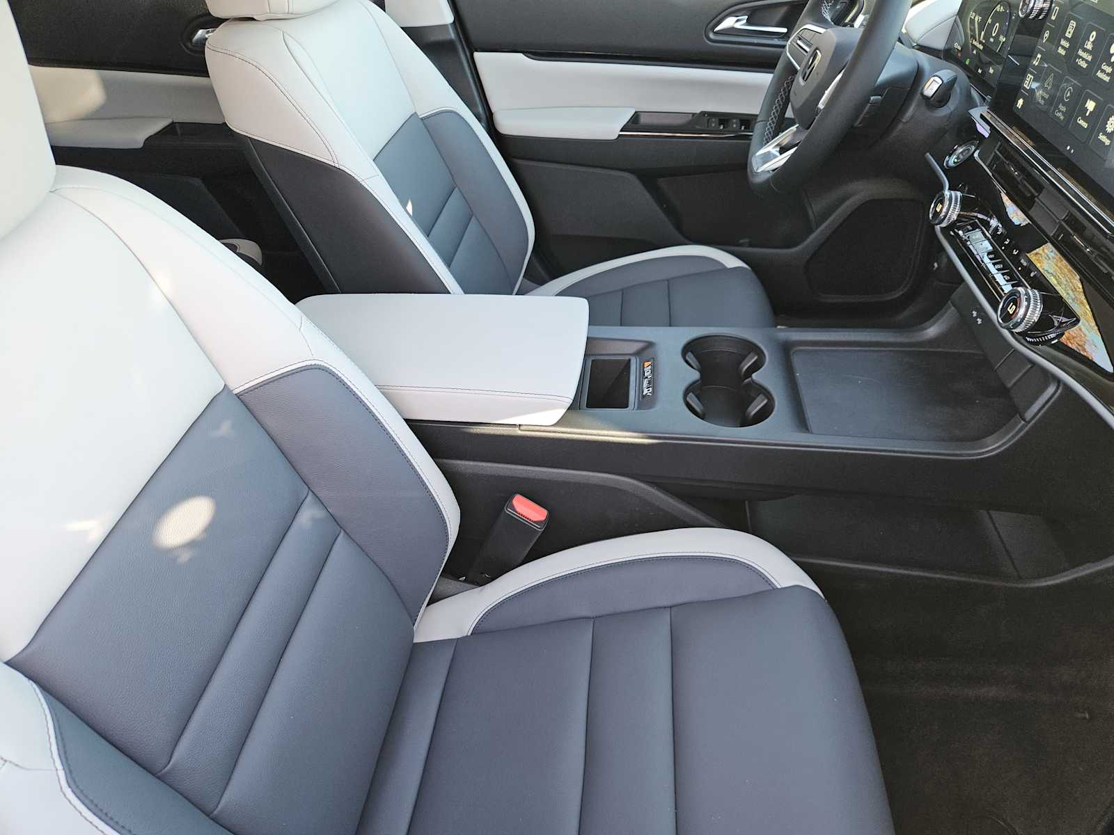 Thumbnail: 2026 Honda Prologue - 11