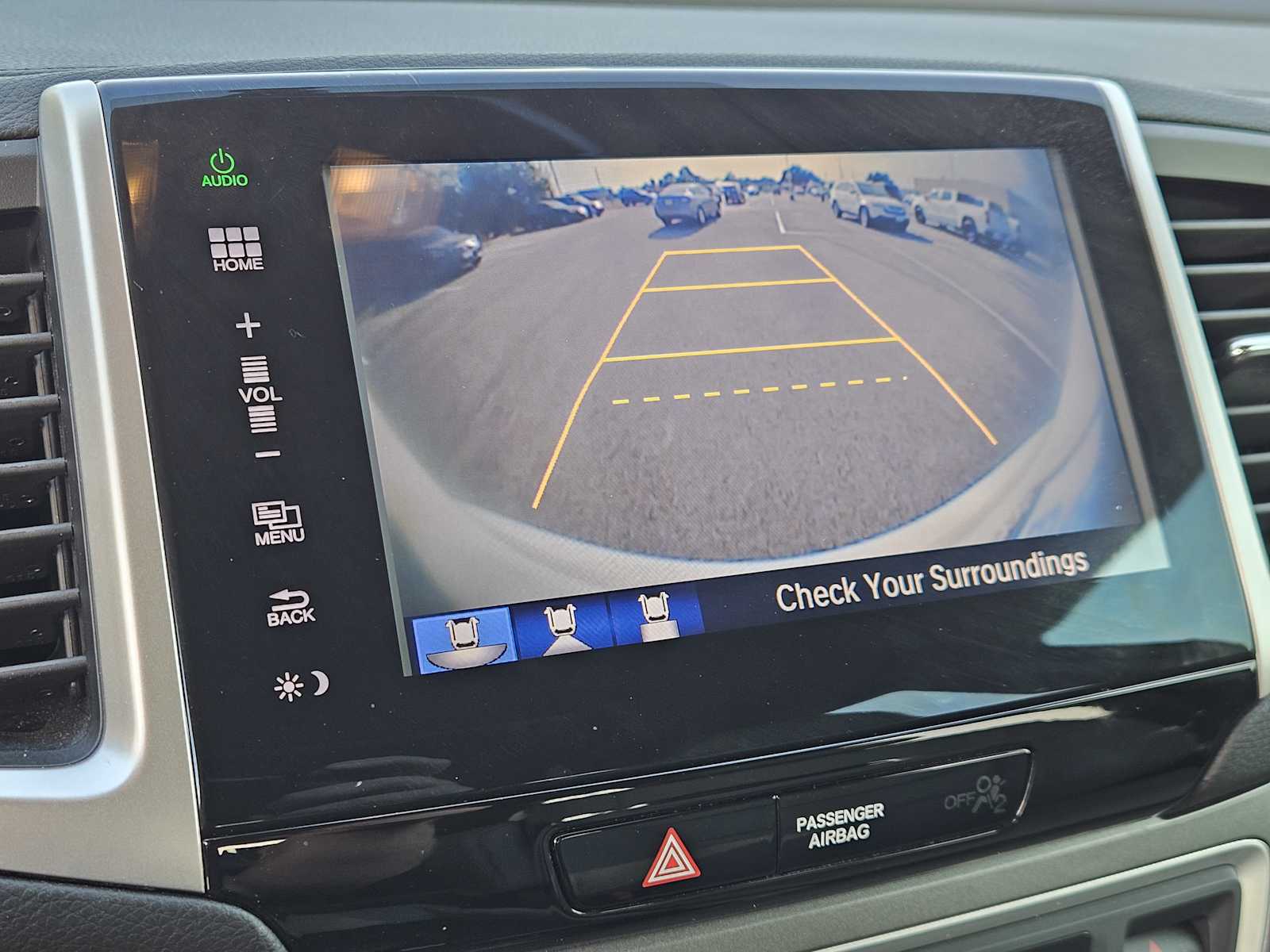 Thumbnail: 2016 Honda Pilot - 18