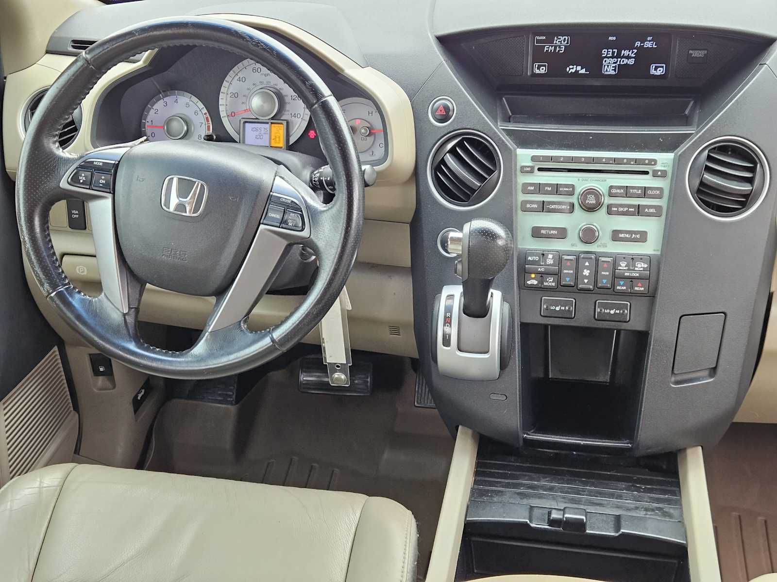 Thumbnail: 2011 Honda Pilot - 25