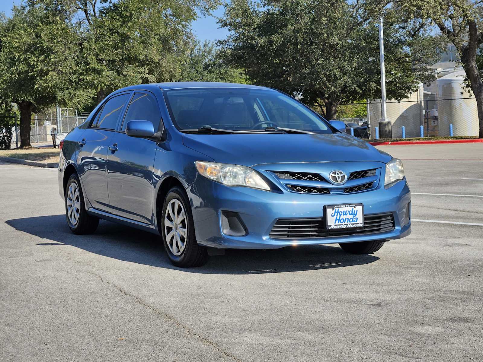 Thumbnail: 2013 Toyota Corolla - 3