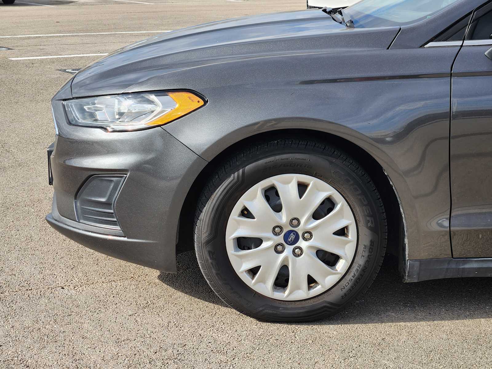 Thumbnail: 2020 Ford Fusion - 8