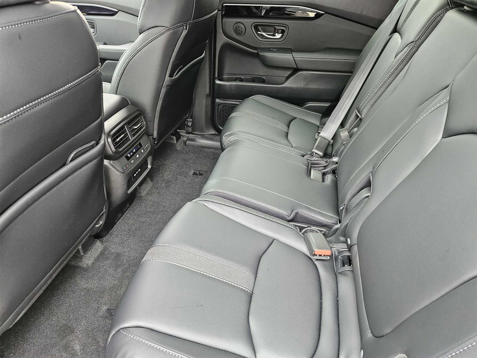 Thumbnail: 2025 Honda Pilot - 21