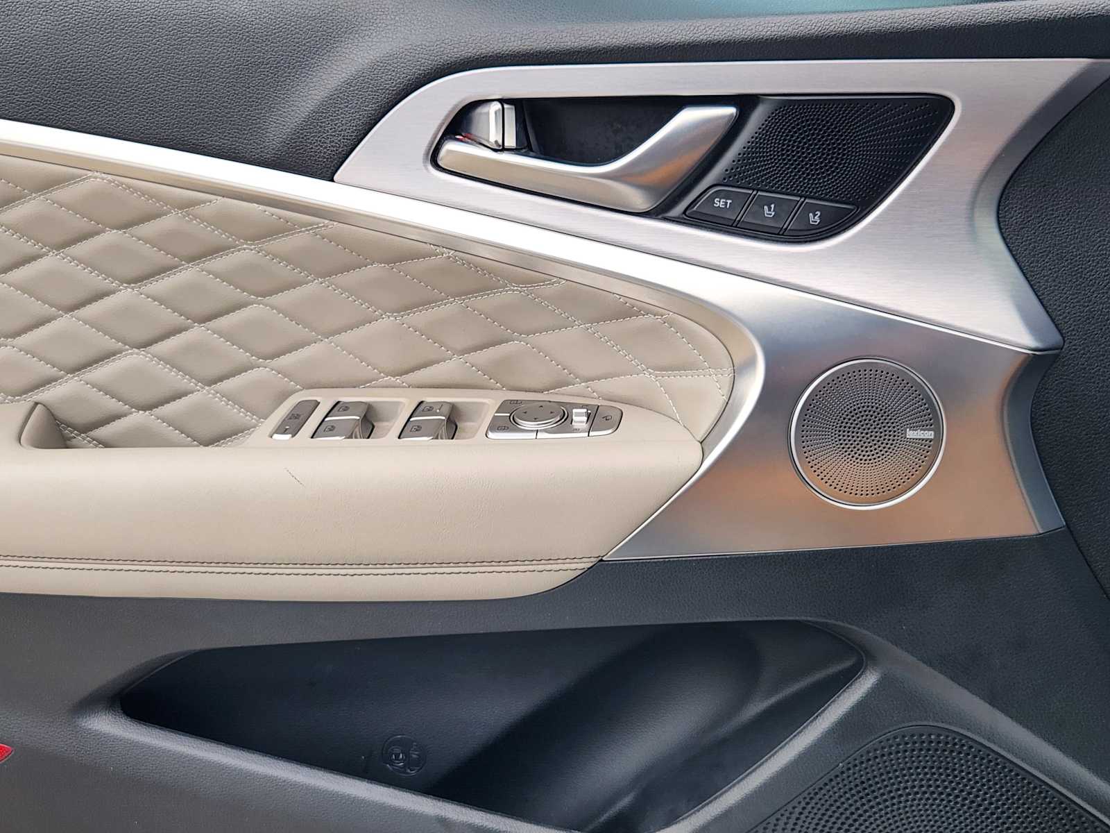 Thumbnail: 2019 Genesis G70 - 23