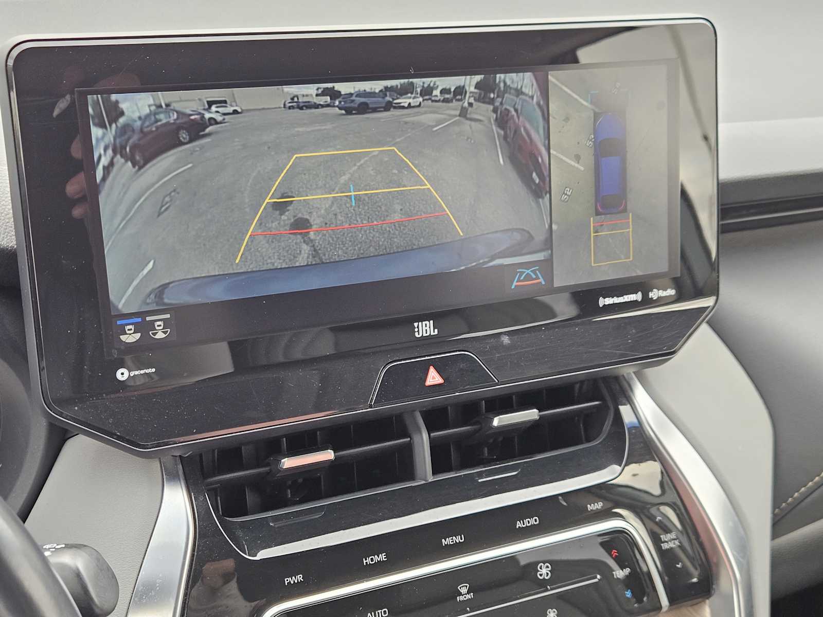 Thumbnail: 2021 Toyota Venza - 18