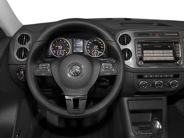 Thumbnail: 2014 Volkswagen Tiguan - 6