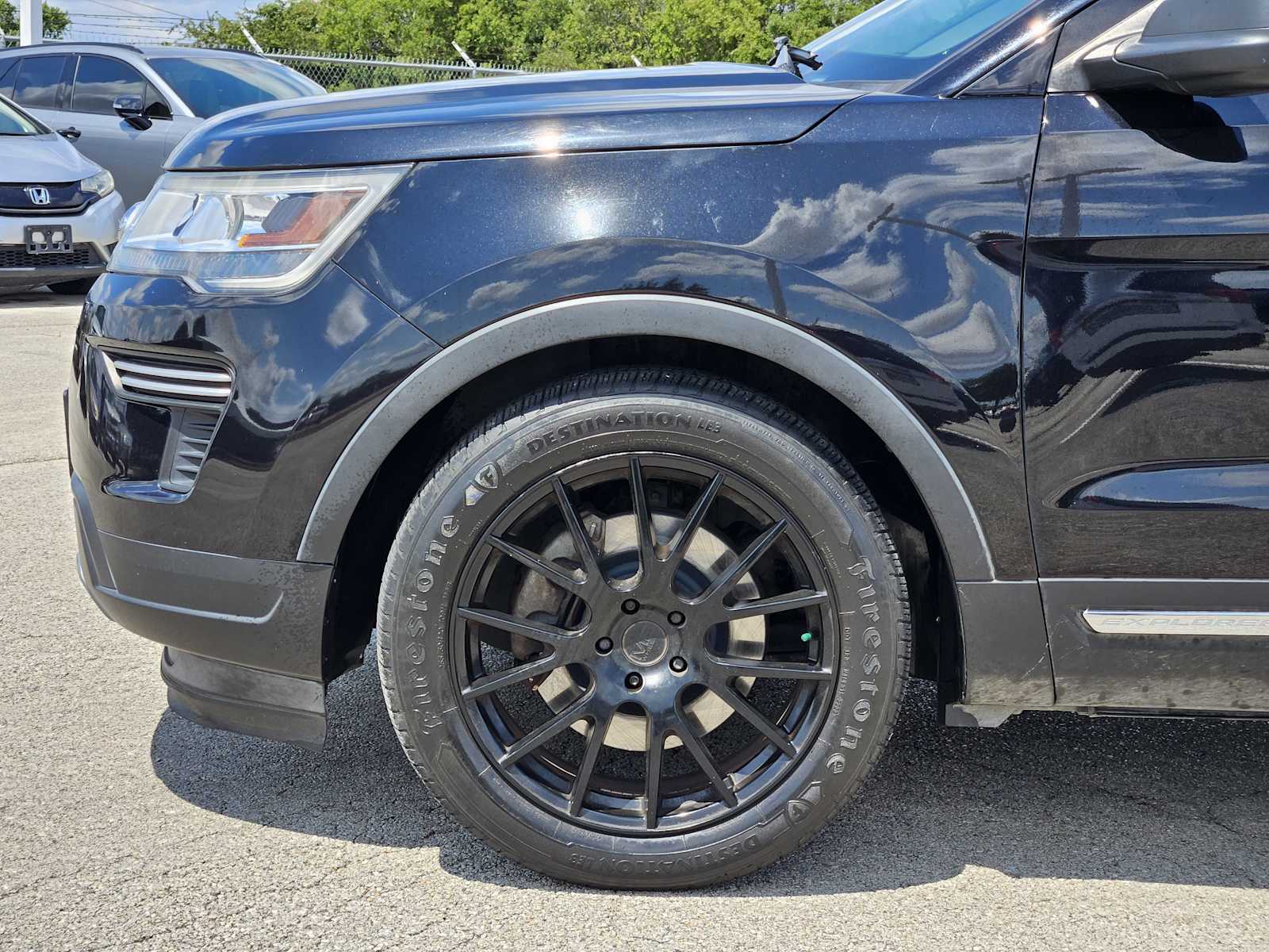 Thumbnail: 2019 Ford Explorer - 8