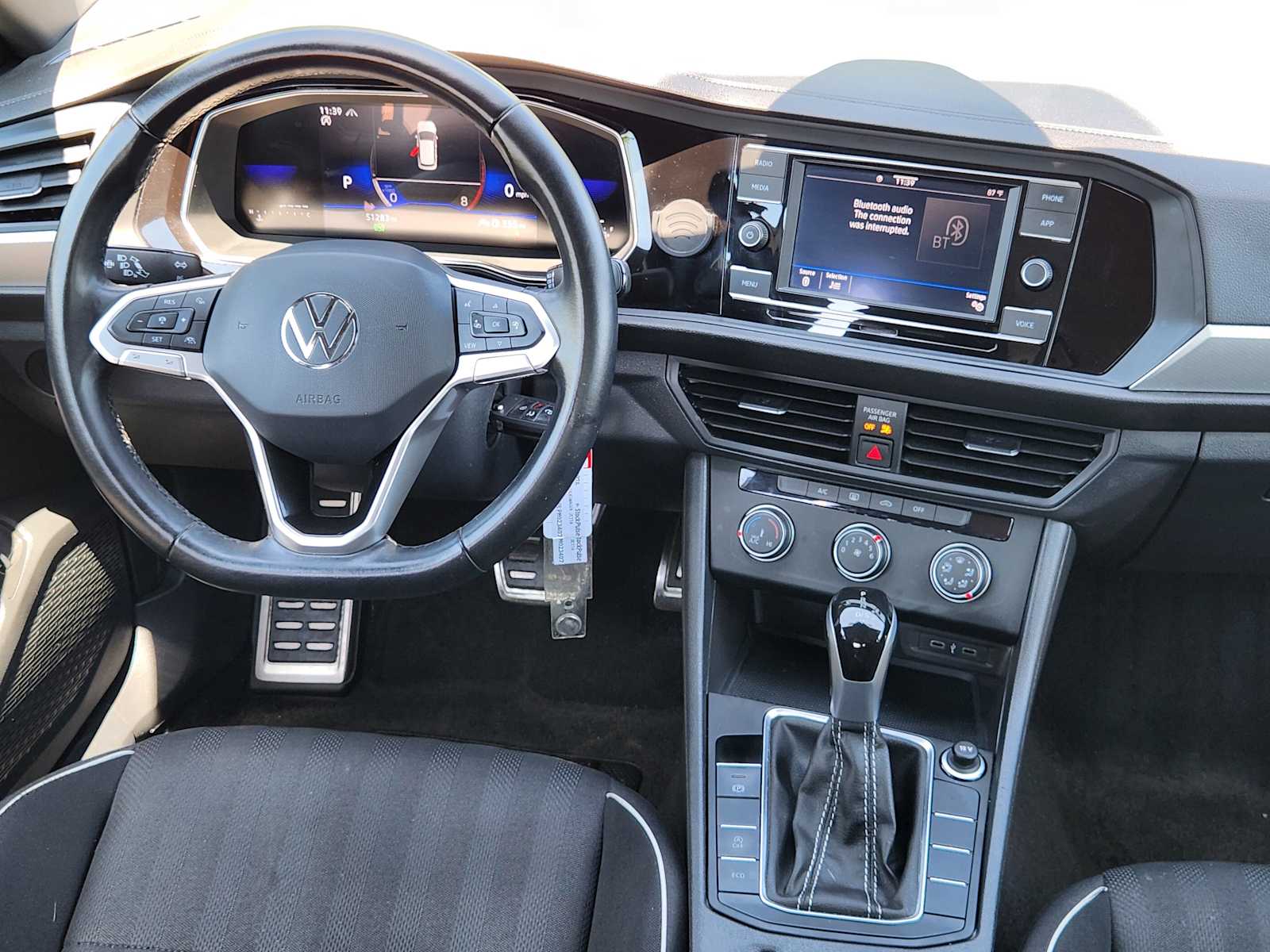 Thumbnail: 2023 Volkswagen Jetta - 26