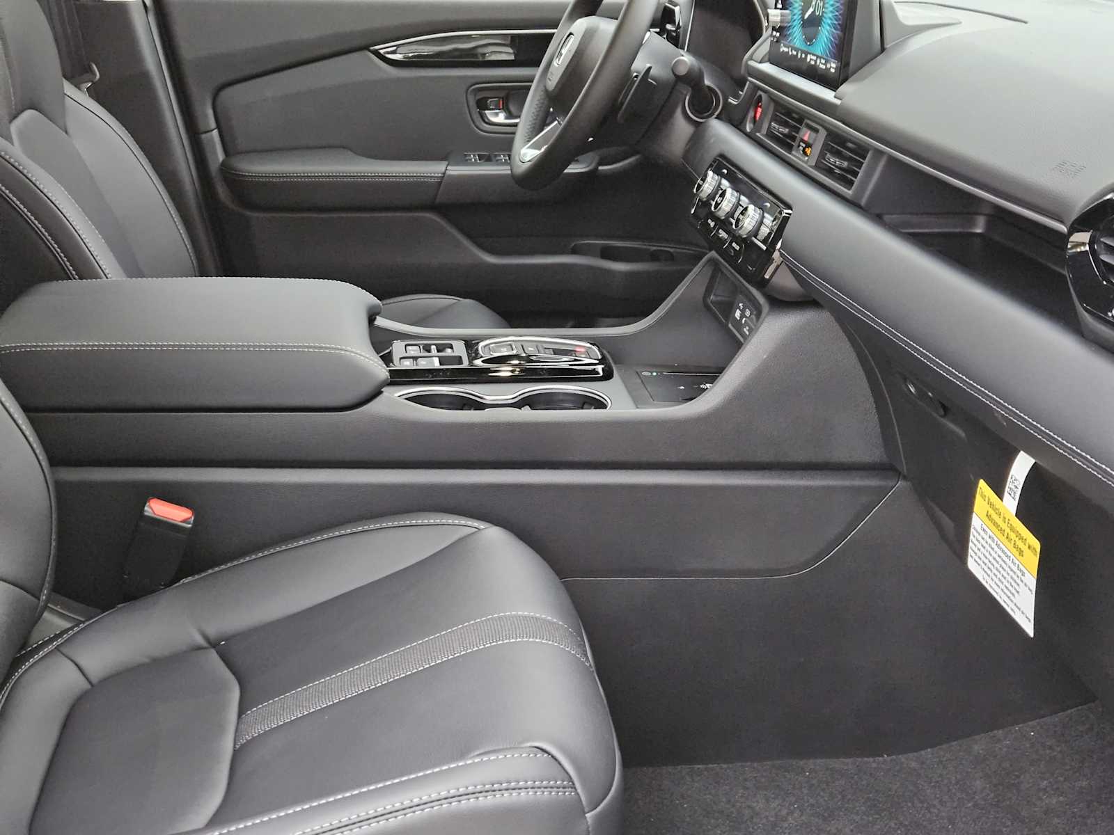 Thumbnail: 2025 Honda Pilot - 11