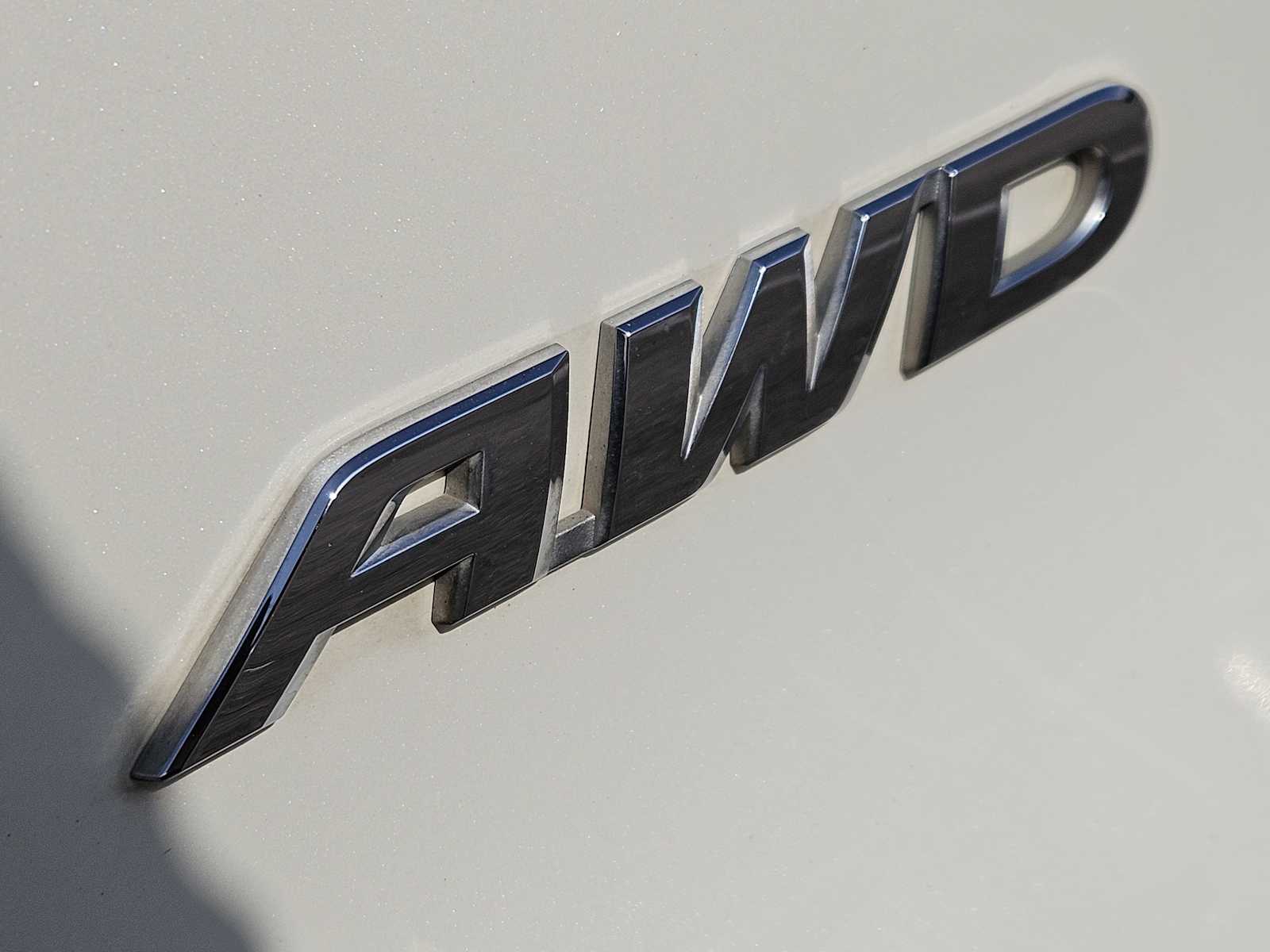 Thumbnail: 2016 Honda Pilot - 11