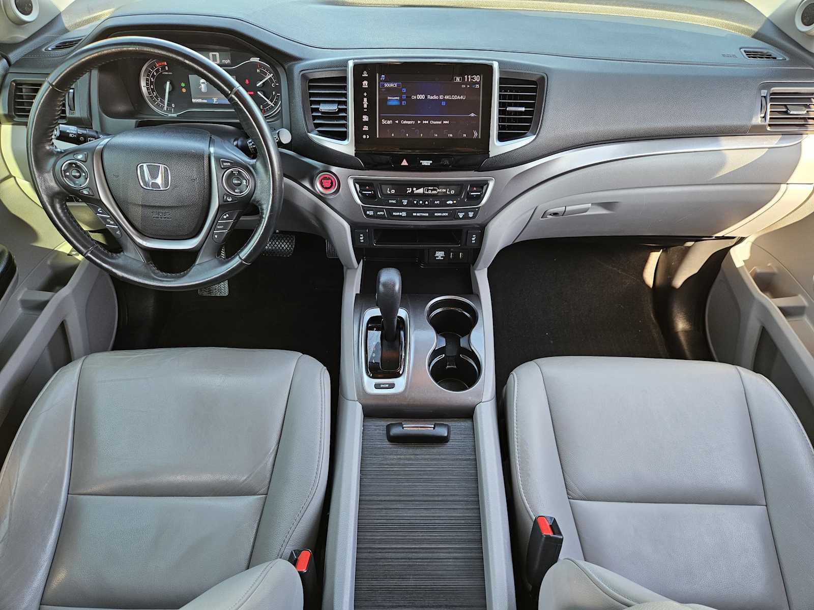 Thumbnail: 2018 Honda Pilot - 25