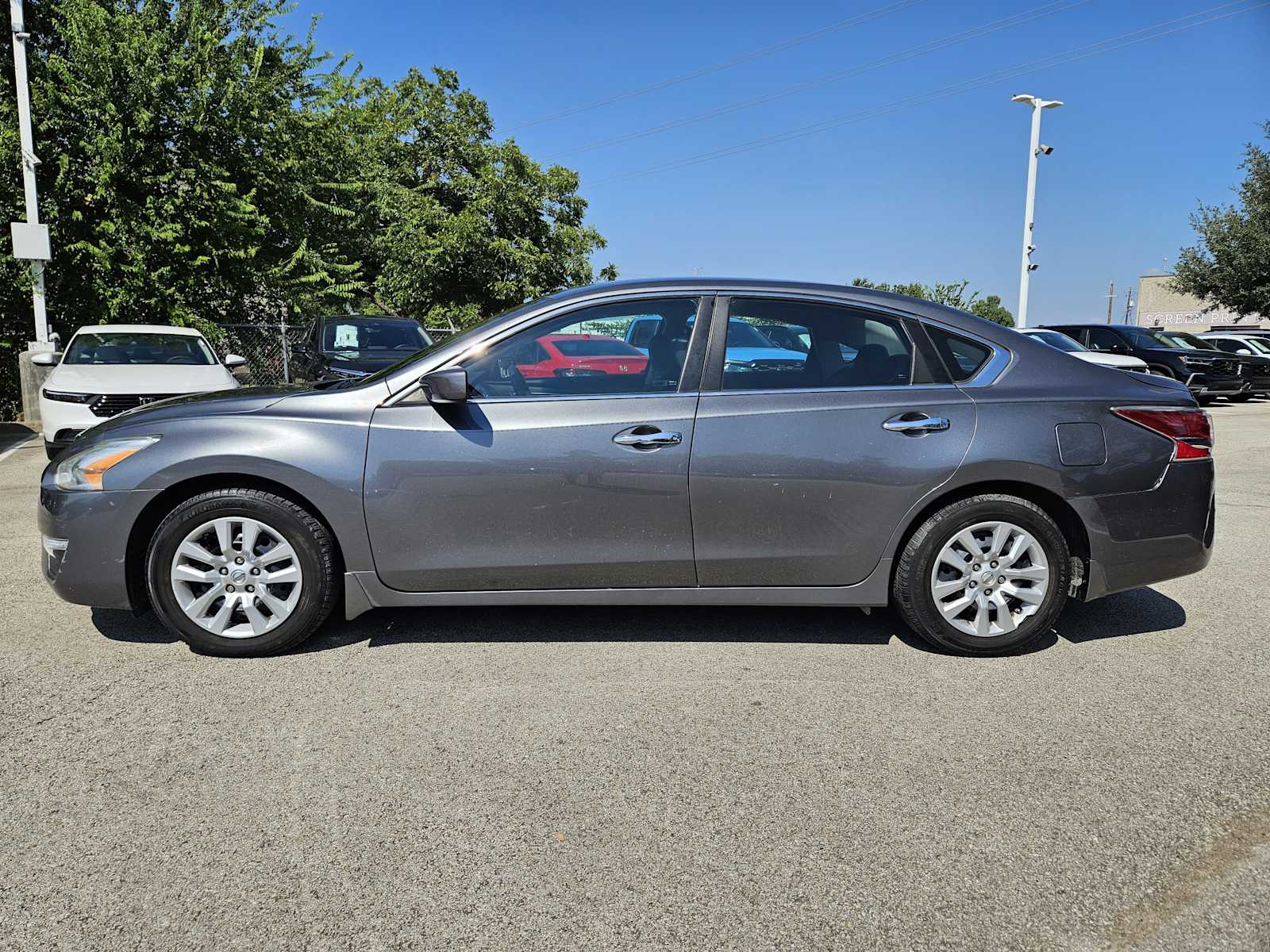 Thumbnail: 2015 Nissan Altima - 4