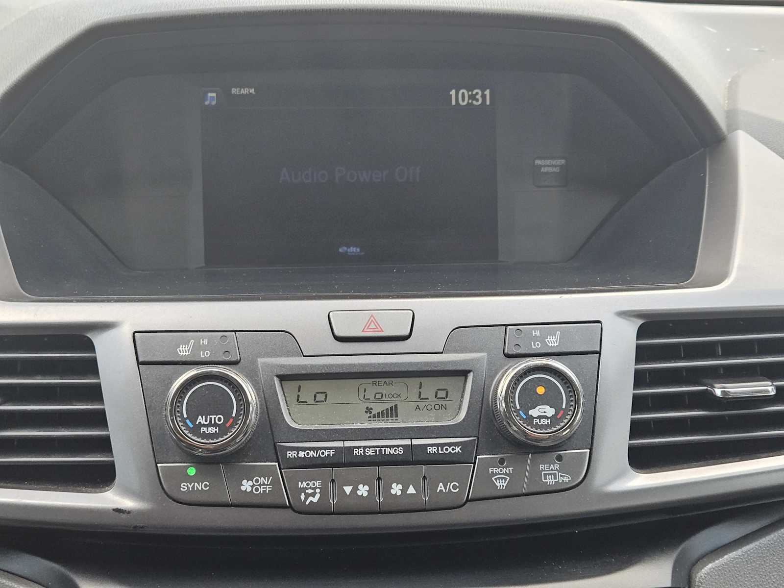 Thumbnail: 2014 Honda Odyssey - 17