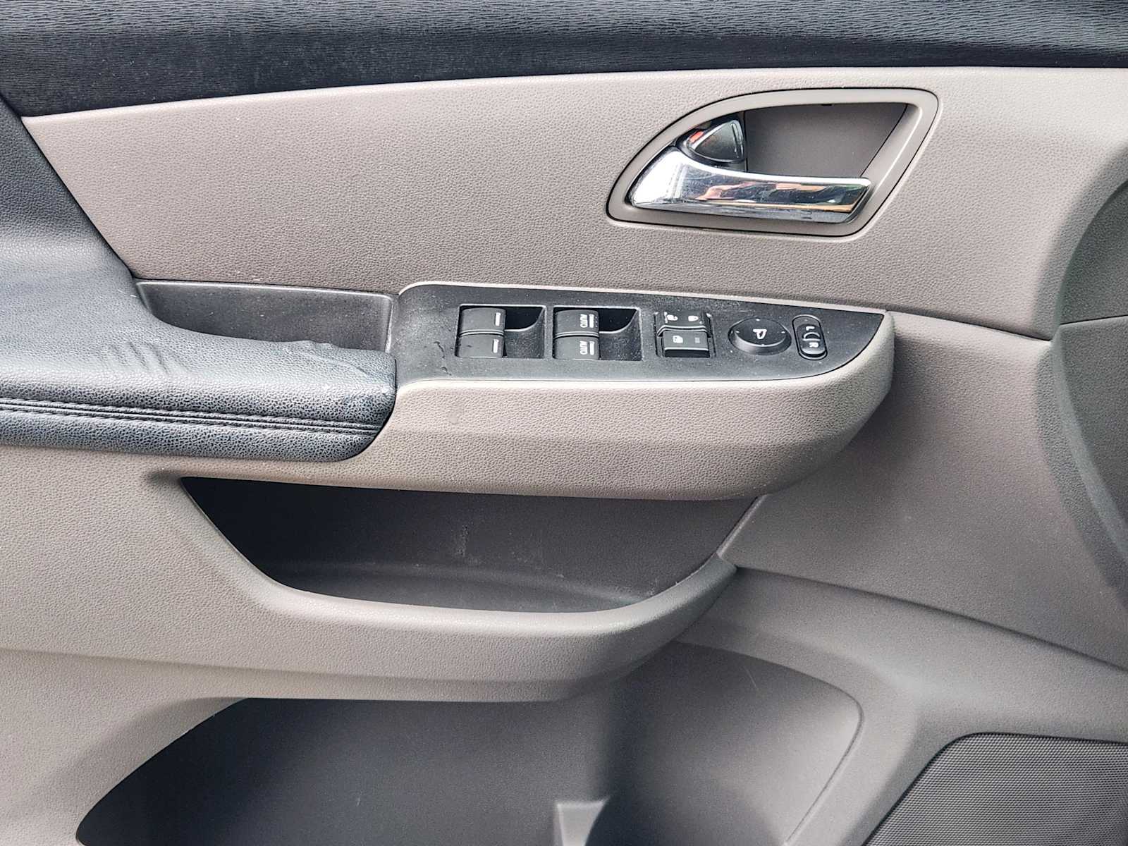 Thumbnail: 2014 Honda Odyssey - 22