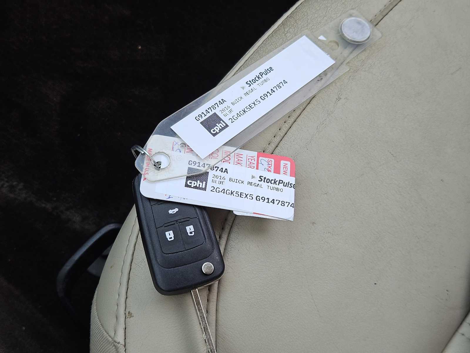 Thumbnail: 2016 Buick Regal - 31