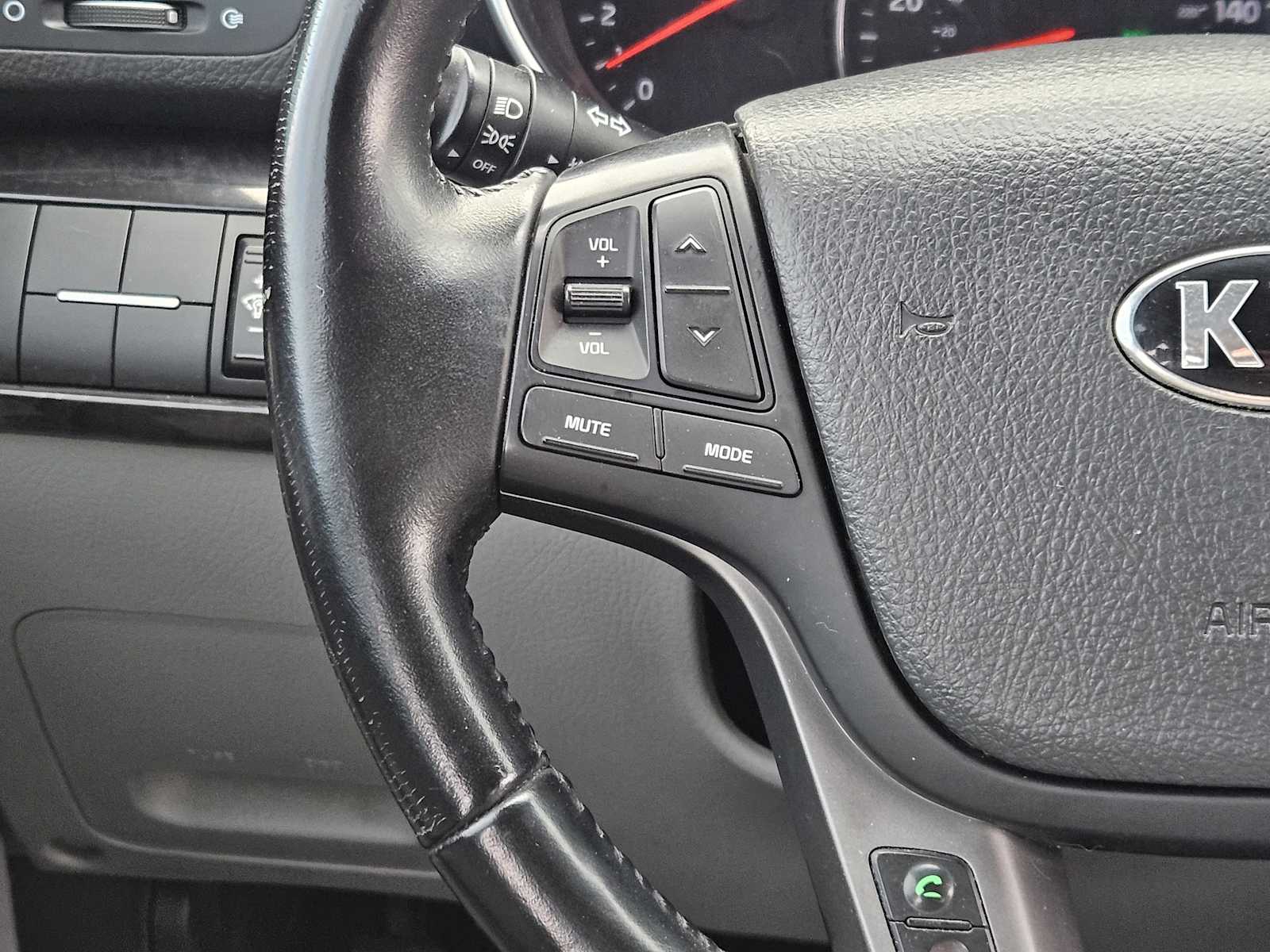 Thumbnail: 2015 Kia Sorento - 26