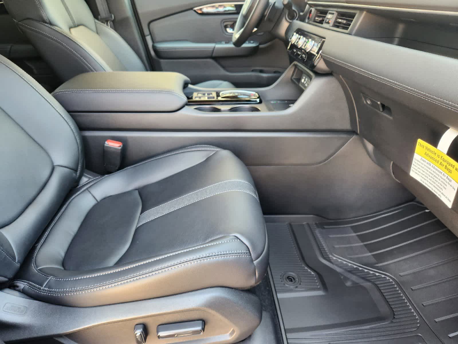 2025 Honda Pilot EX-L 10