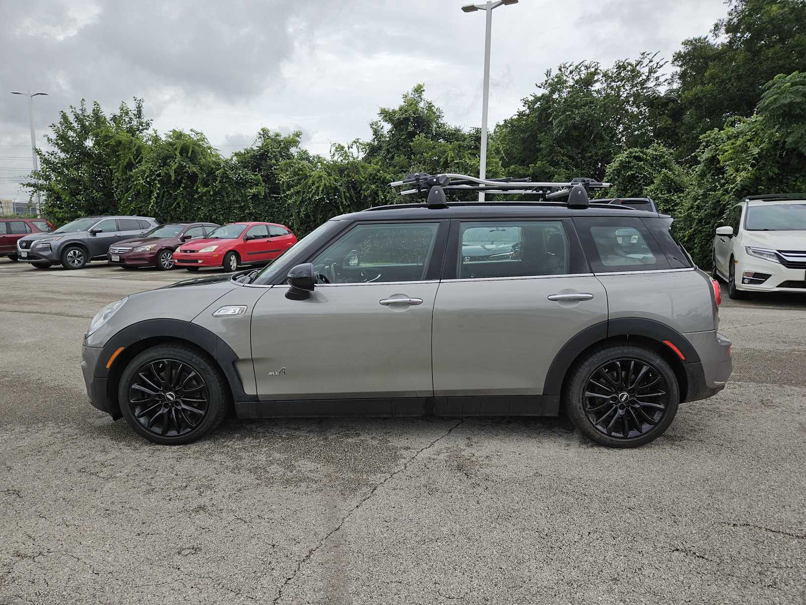 Thumbnail: 2017 MINI Cooper Clubman - 4